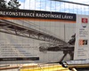Přesun mostní konstrukce lávky na pilíře, 1.6.2022