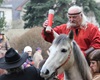 Radní Ing. Petr Binhack předává Horymírovi poselství pro Neumětelské, 28.2.2015